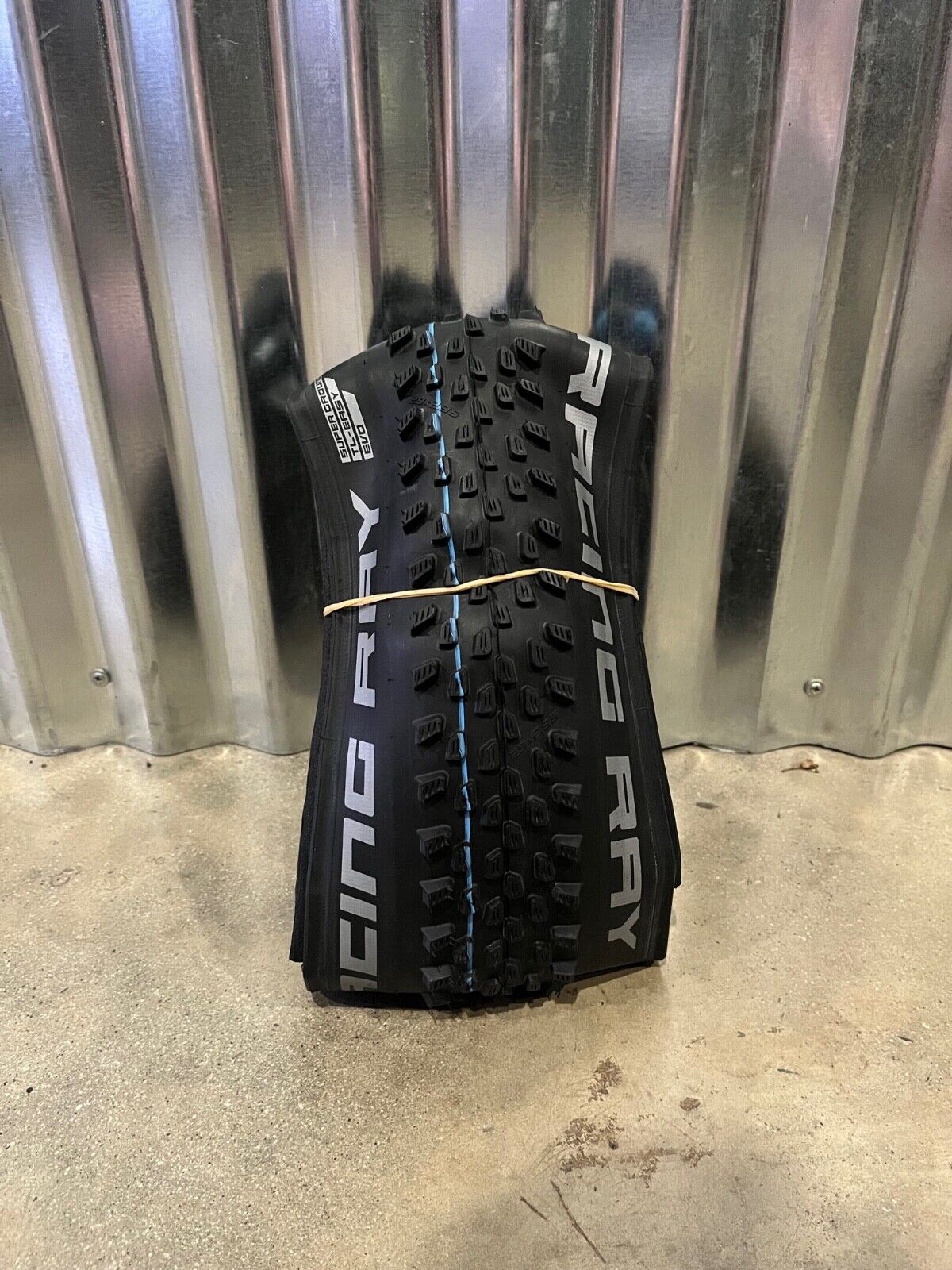 Schwalbe Racing Ray Tire - 29 x 2.35 - SuperGround - TLE - EVO - Addix Speedgrip - Take Off