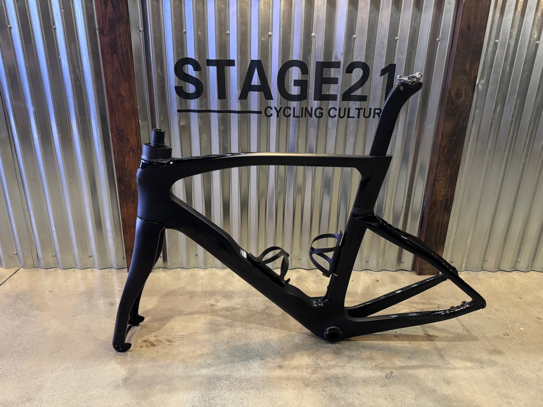 2024 Pinarello Dogma F Disc Frameset - BoB - 56cm