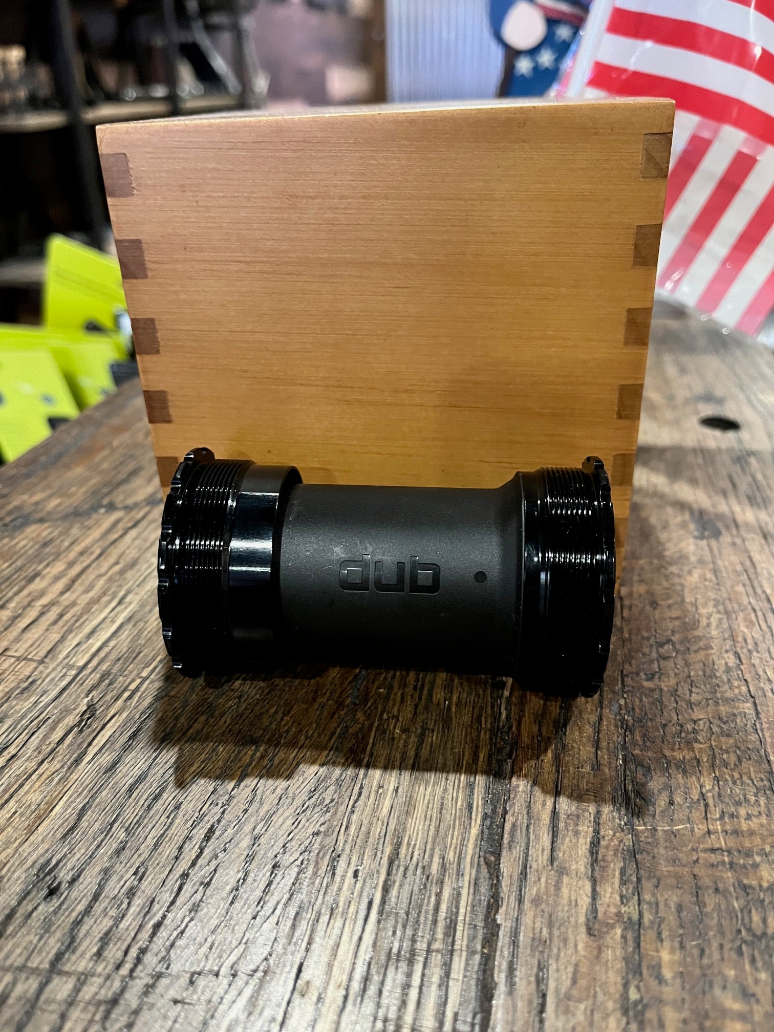 SRAM DUB T47 Bottom Bracket - Take Off