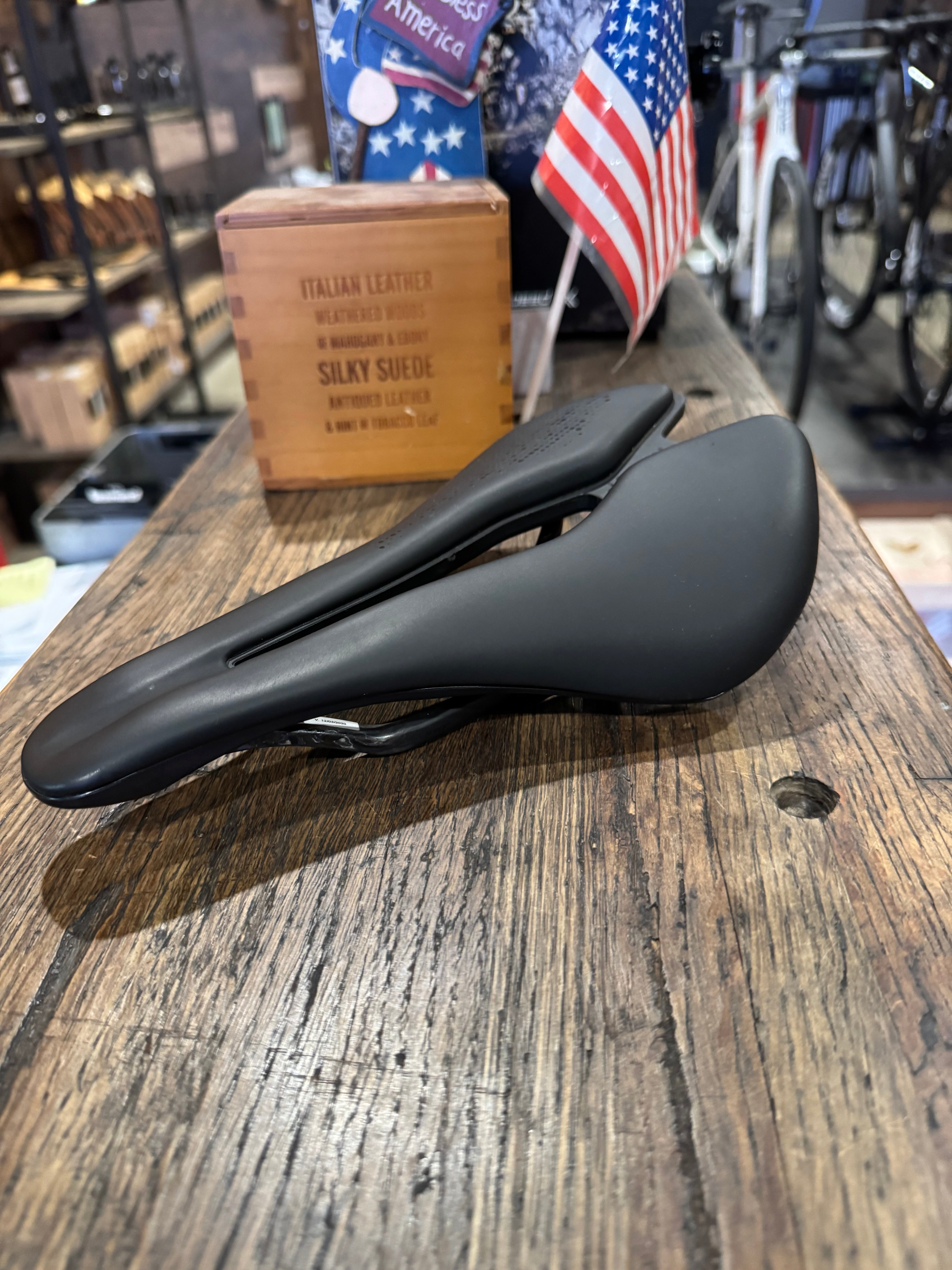 Most Lynx NS Carbon Rail Saddle - 145mm