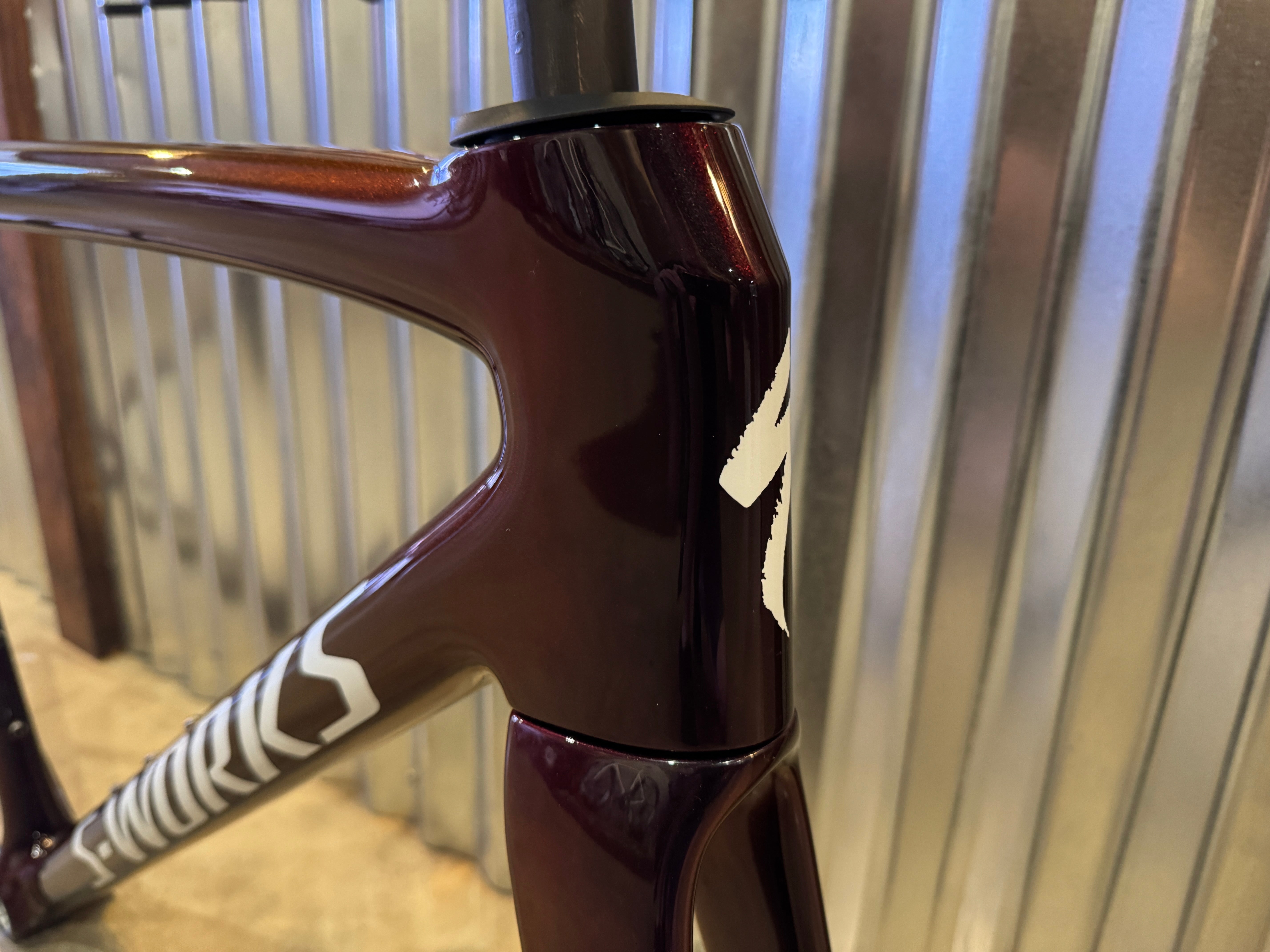 2025 Specialized S-Works Tarmac SL8 Frameset - Gloss Glacial Metallic/Red To Gold Pearl - 54cm