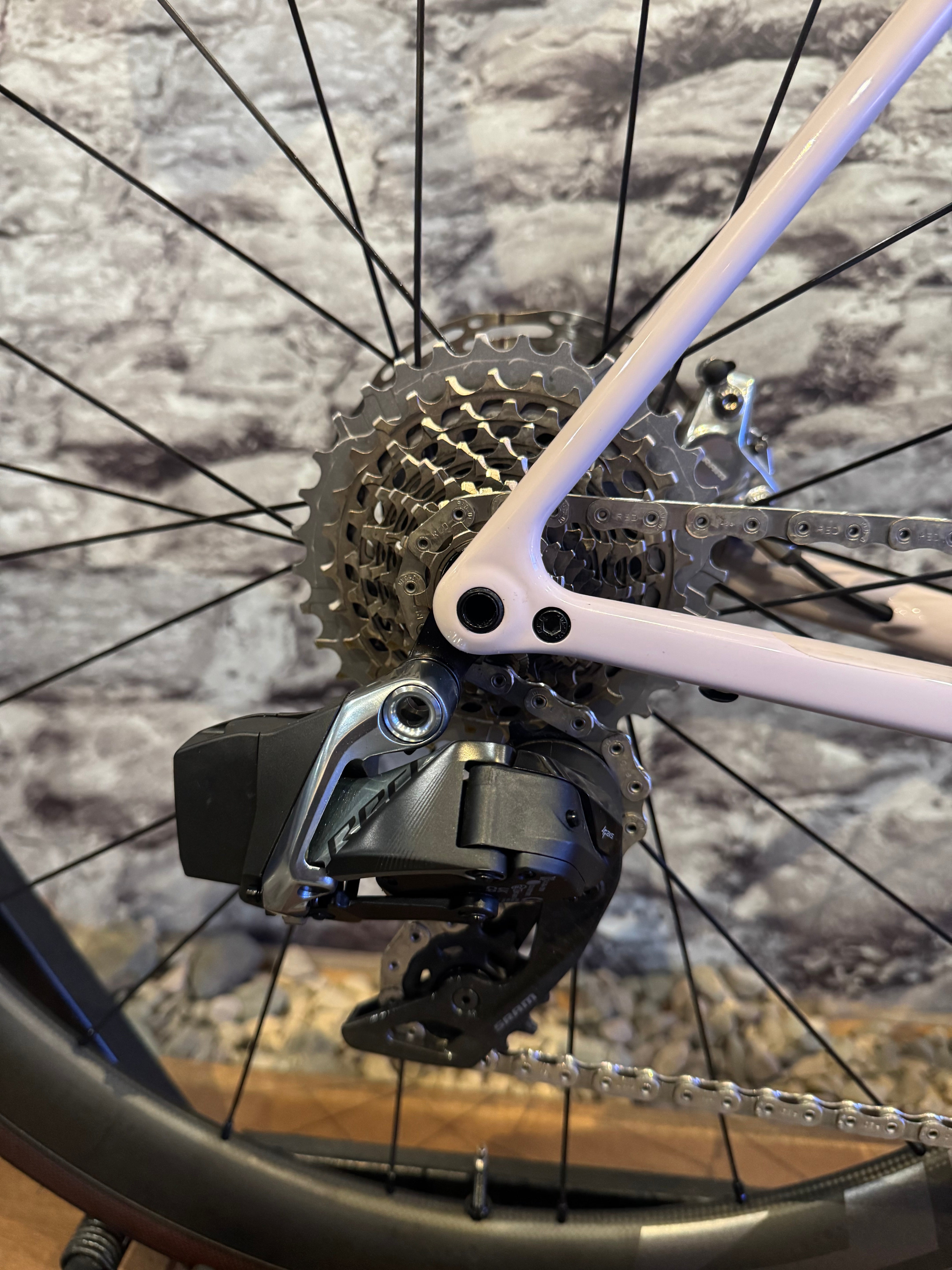 2023 Specialized Aethos - Red AXS D1 - 58cm - USED