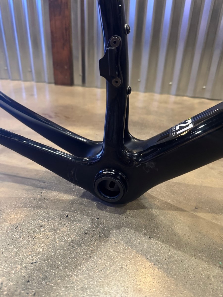 2019 Cannondale Synapse HiMod Disc Frameset - Black - 61cm - USED - Cannondale