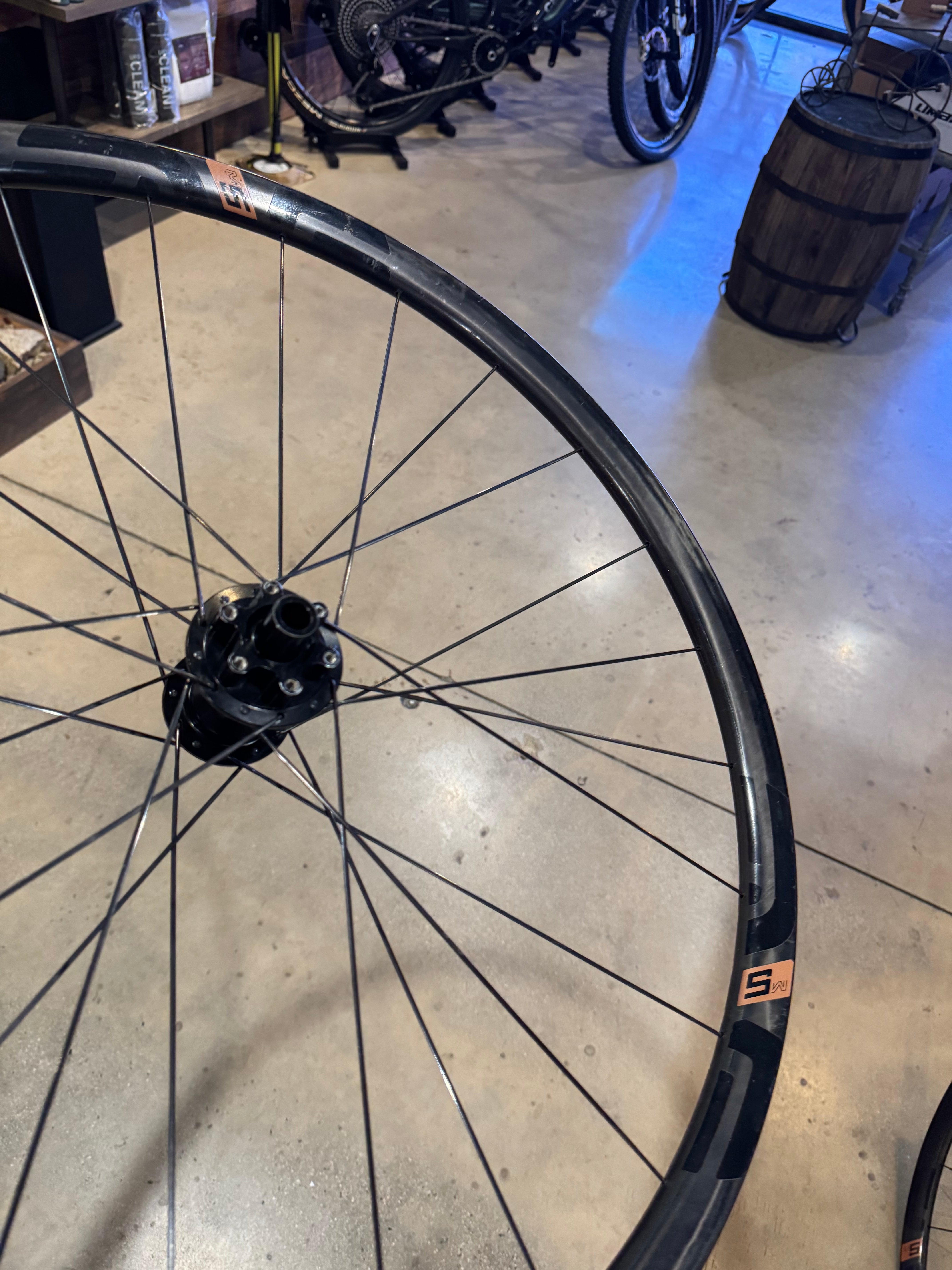 Enve Composites m5 Carbon Wheelset - Lefty / Boost