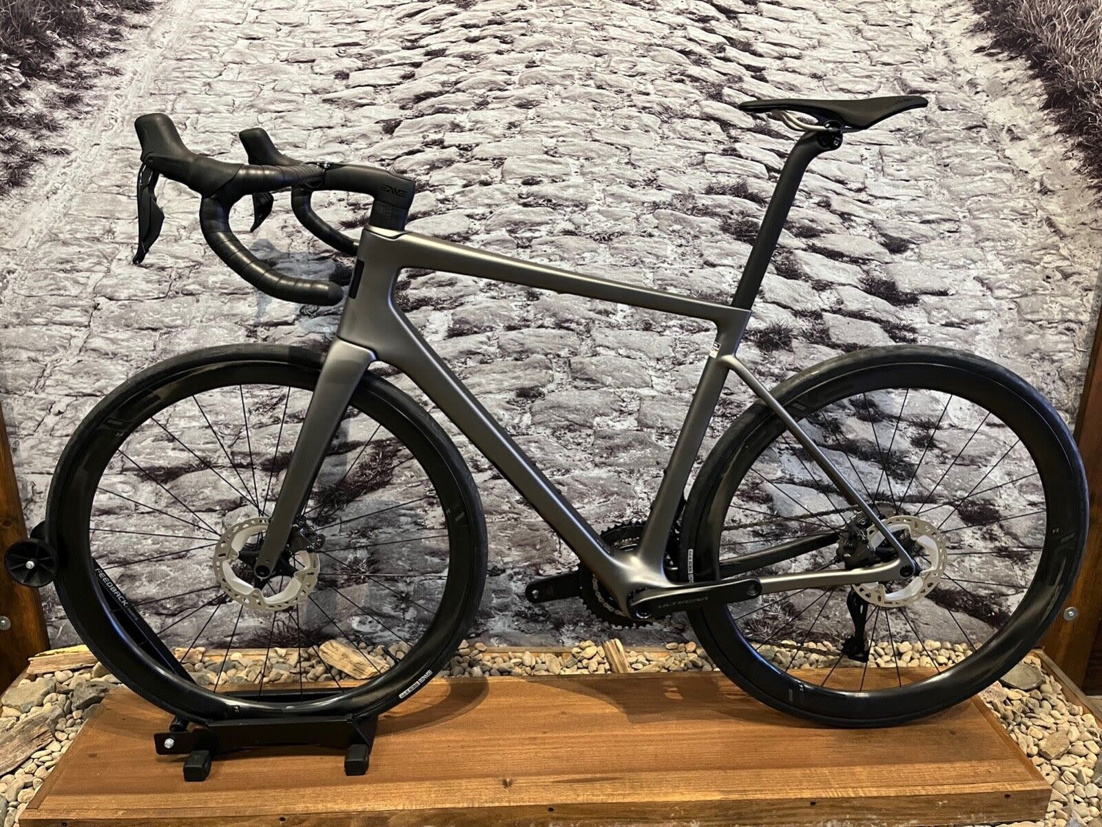 ENVE Melee - Shimano Ultegra Di2 Build