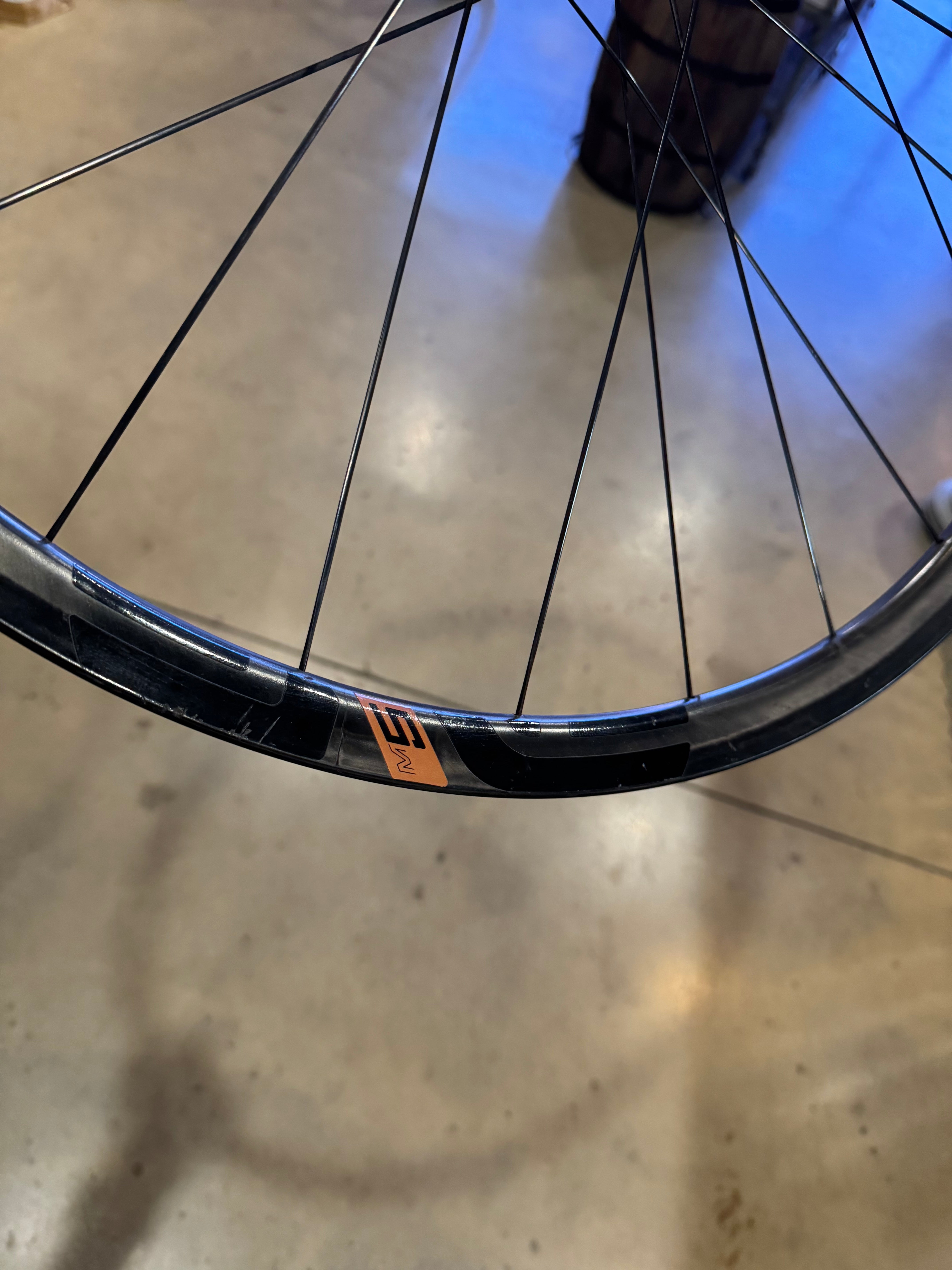 Enve Composites m5 Carbon Wheelset - Lefty / Boost