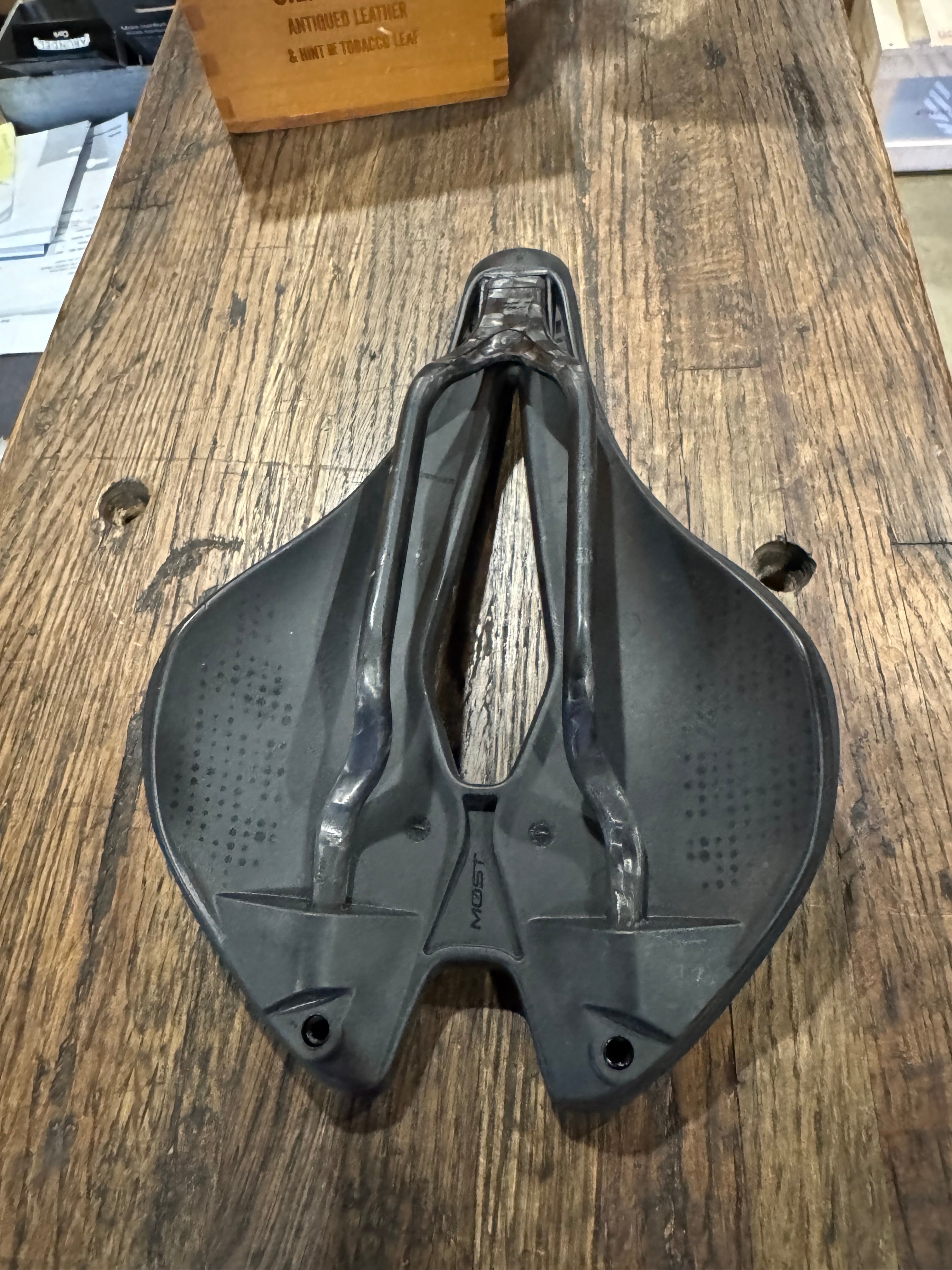Most Lynx NS Carbon Rail Saddle - 145mm