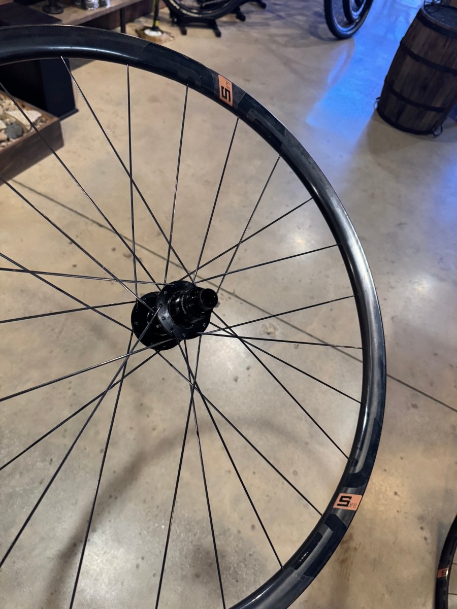 Enve Composites m5 Carbon Wheelset - Lefty / Boost - ENVE Composites