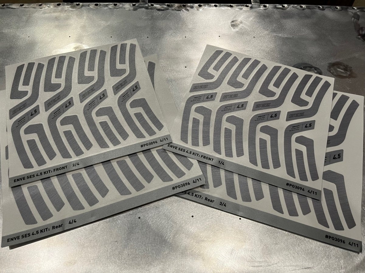 Enve SES Wheel Decal set - 4.5 UAE Silver - Stikrd