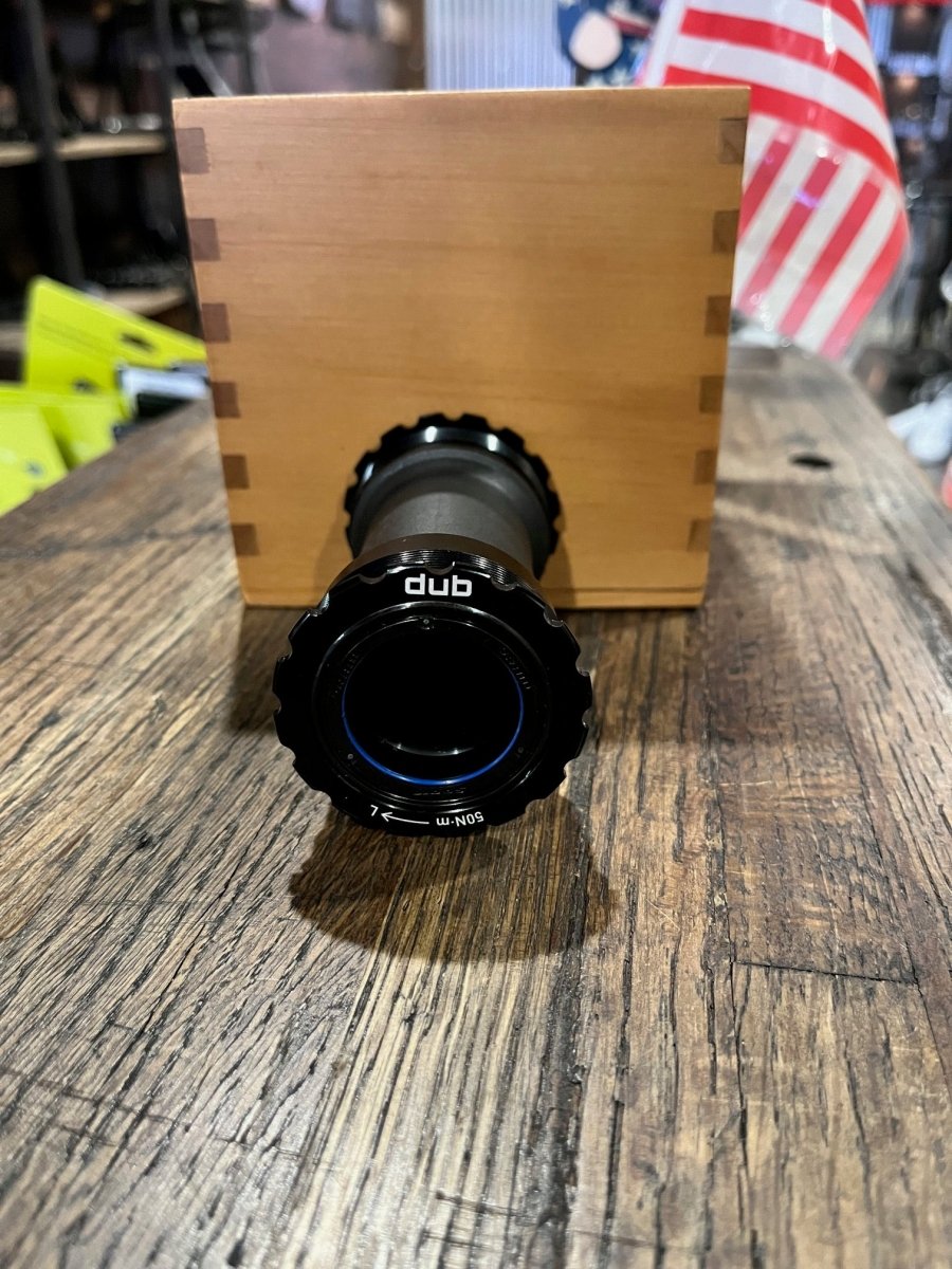 SRAM DUB T47 Bottom Bracket - Take Off - SRAM