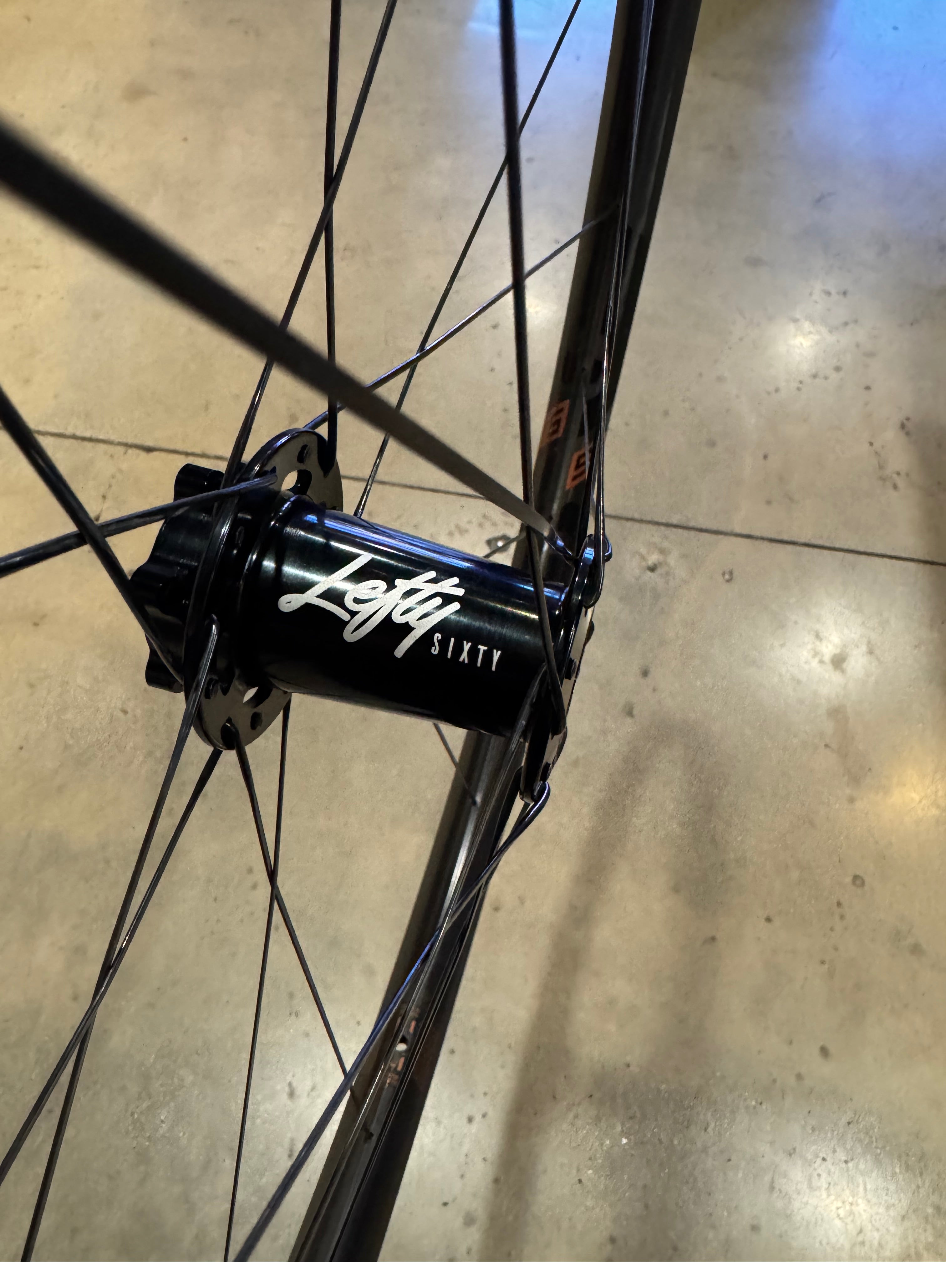 Enve Composites m5 Carbon Wheelset - Lefty / Boost