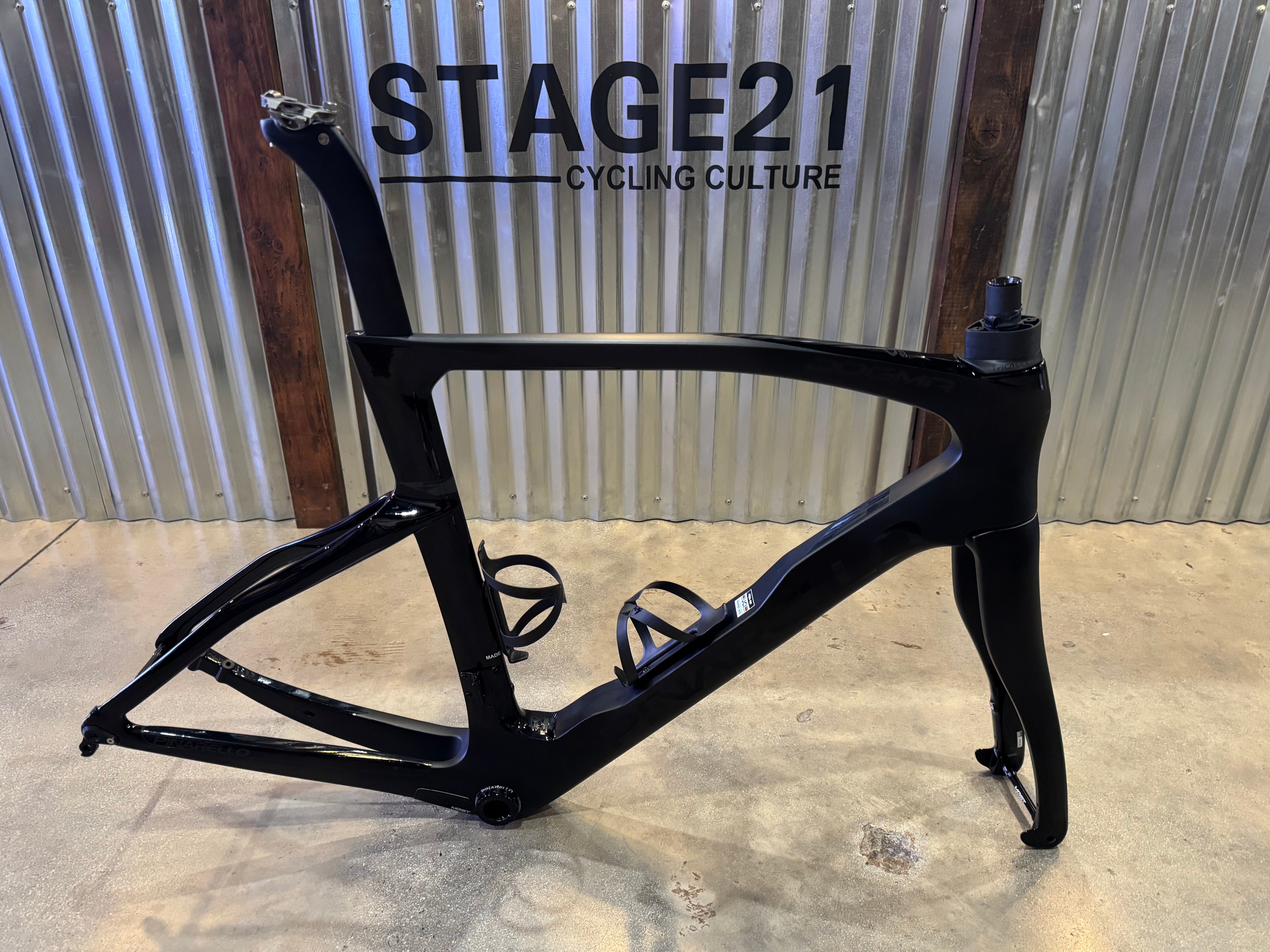 2024 Pinarello Dogma F Disc Frameset - BoB - 56cm