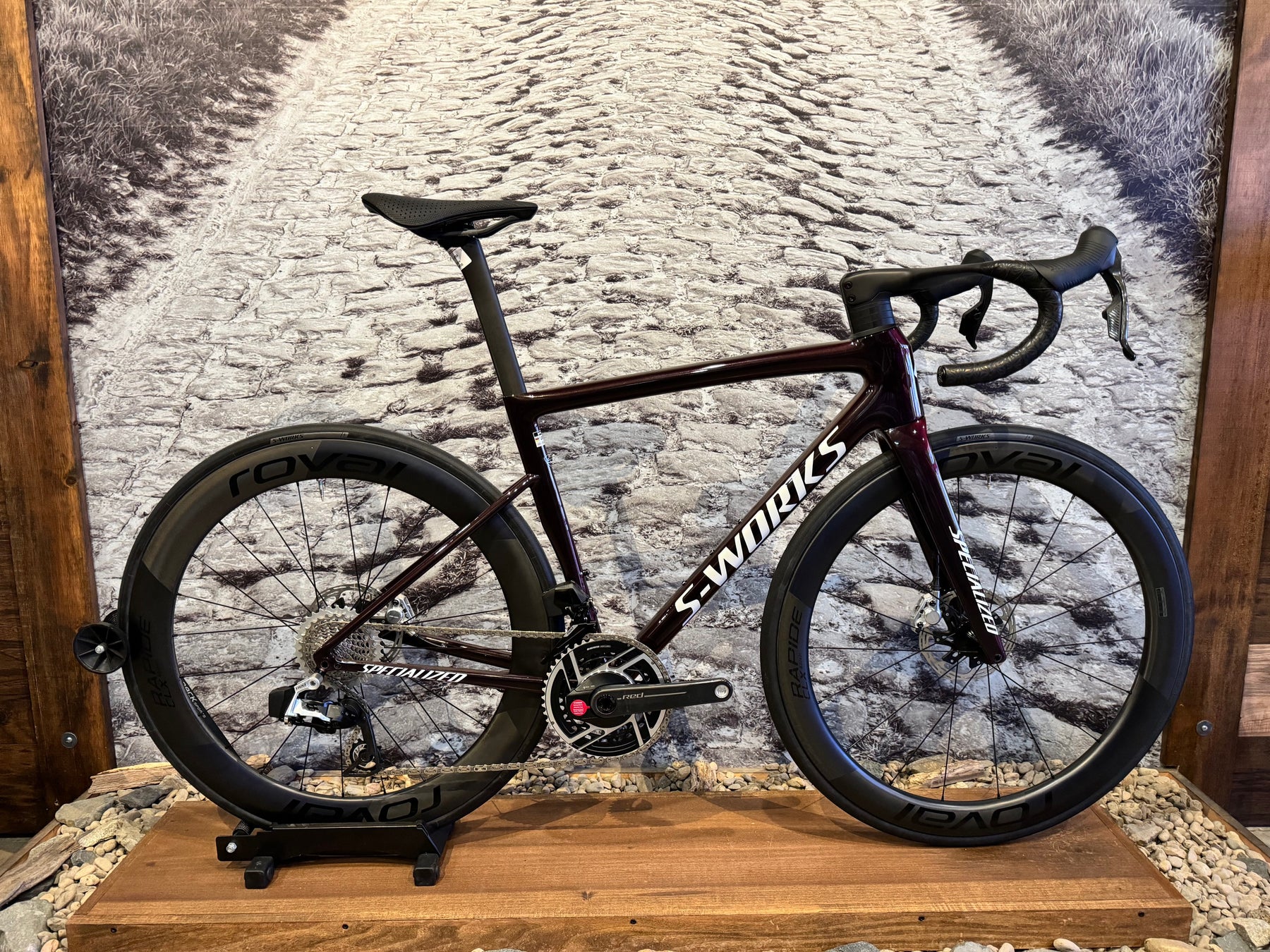 2025 Specialized S-Works Tarmac SL8 - Red AXS - Gloss Solidity/Red To Black Pearl/Metallic White Silver