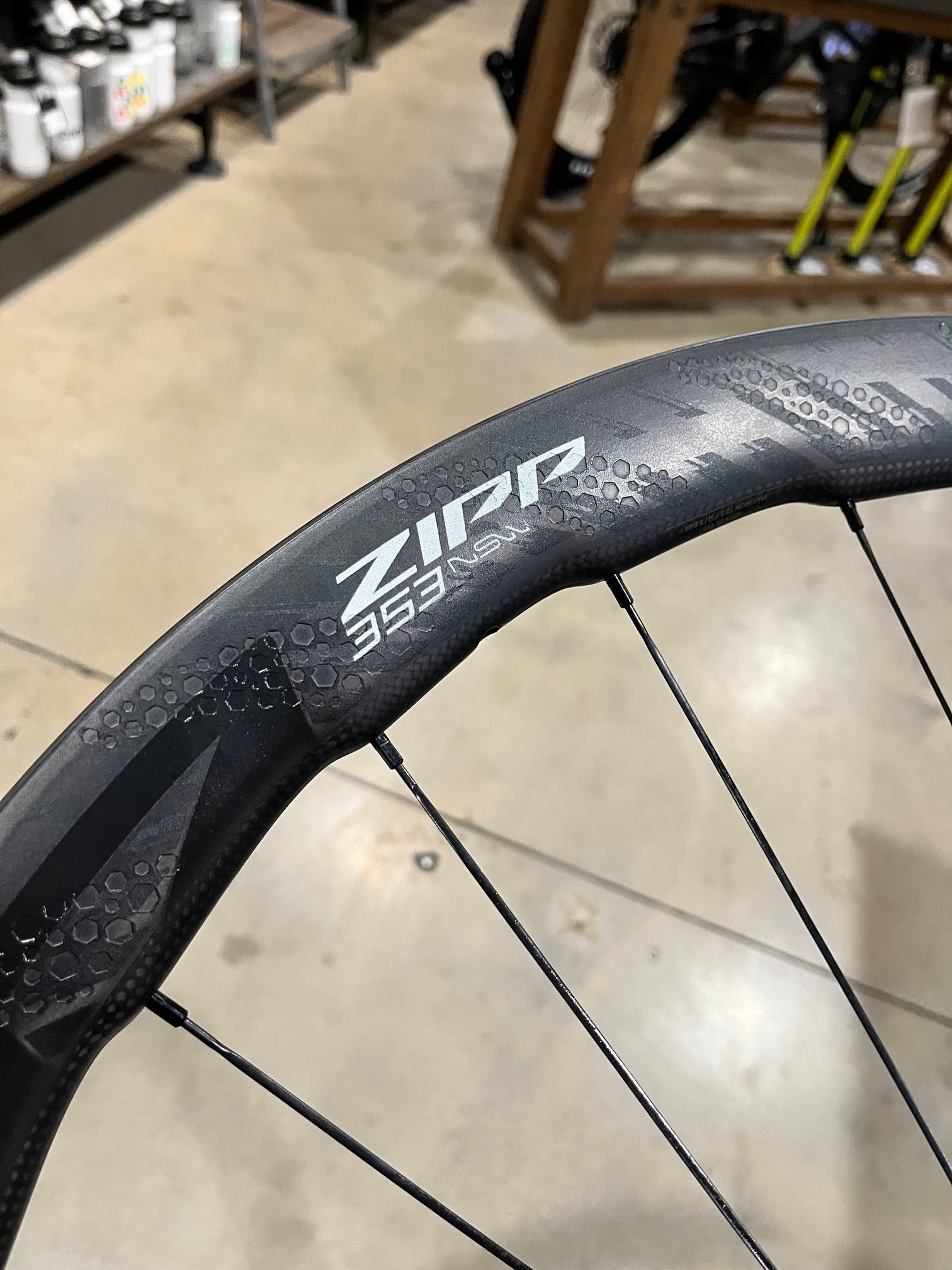 Zipp Speed Weaponry 353 NSW Carbon Disc Wheelset - 700c - CenterLock - Carbon - XDR - USED