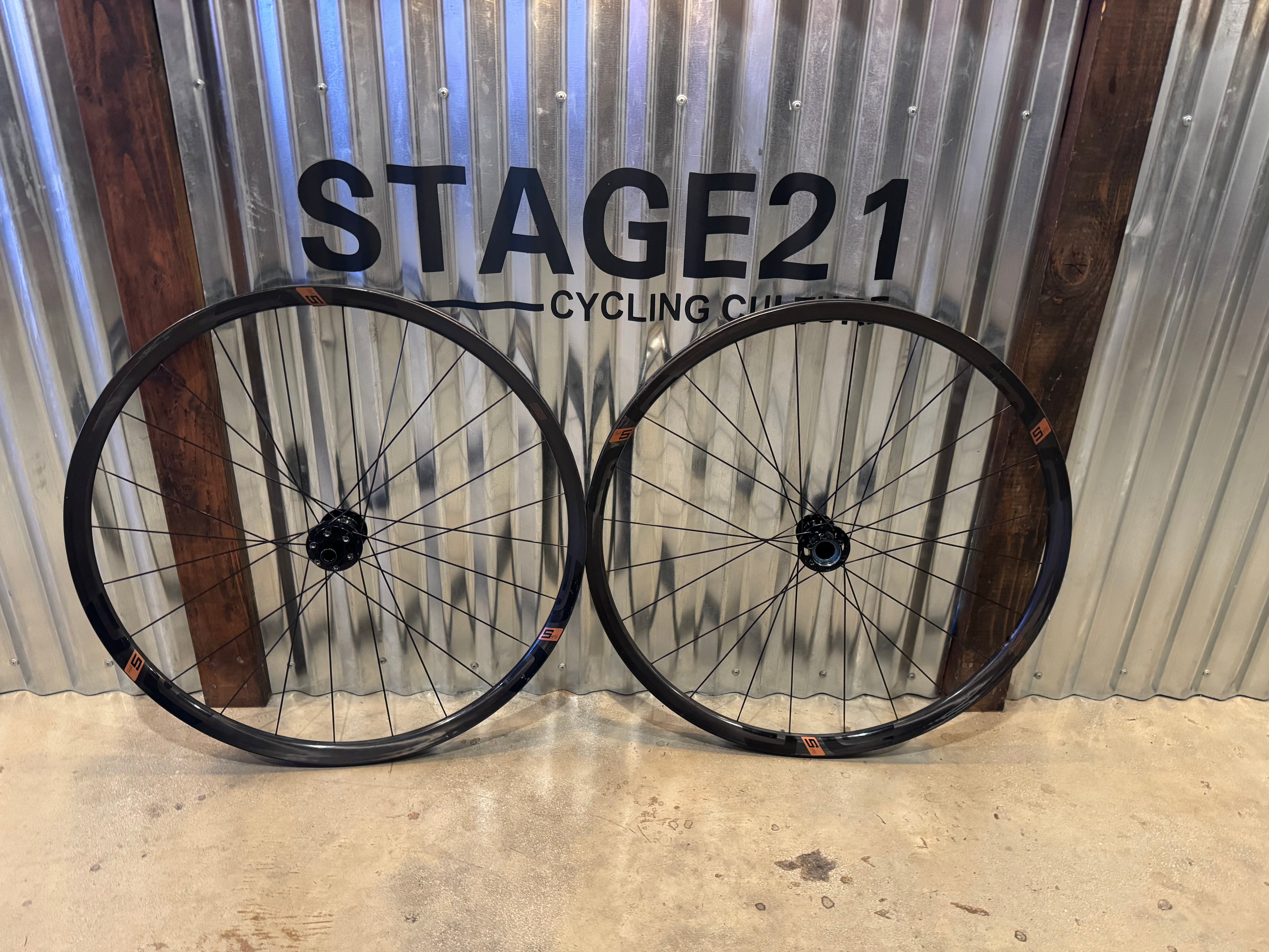 Enve Composites m5 Carbon Wheelset - Lefty / Boost