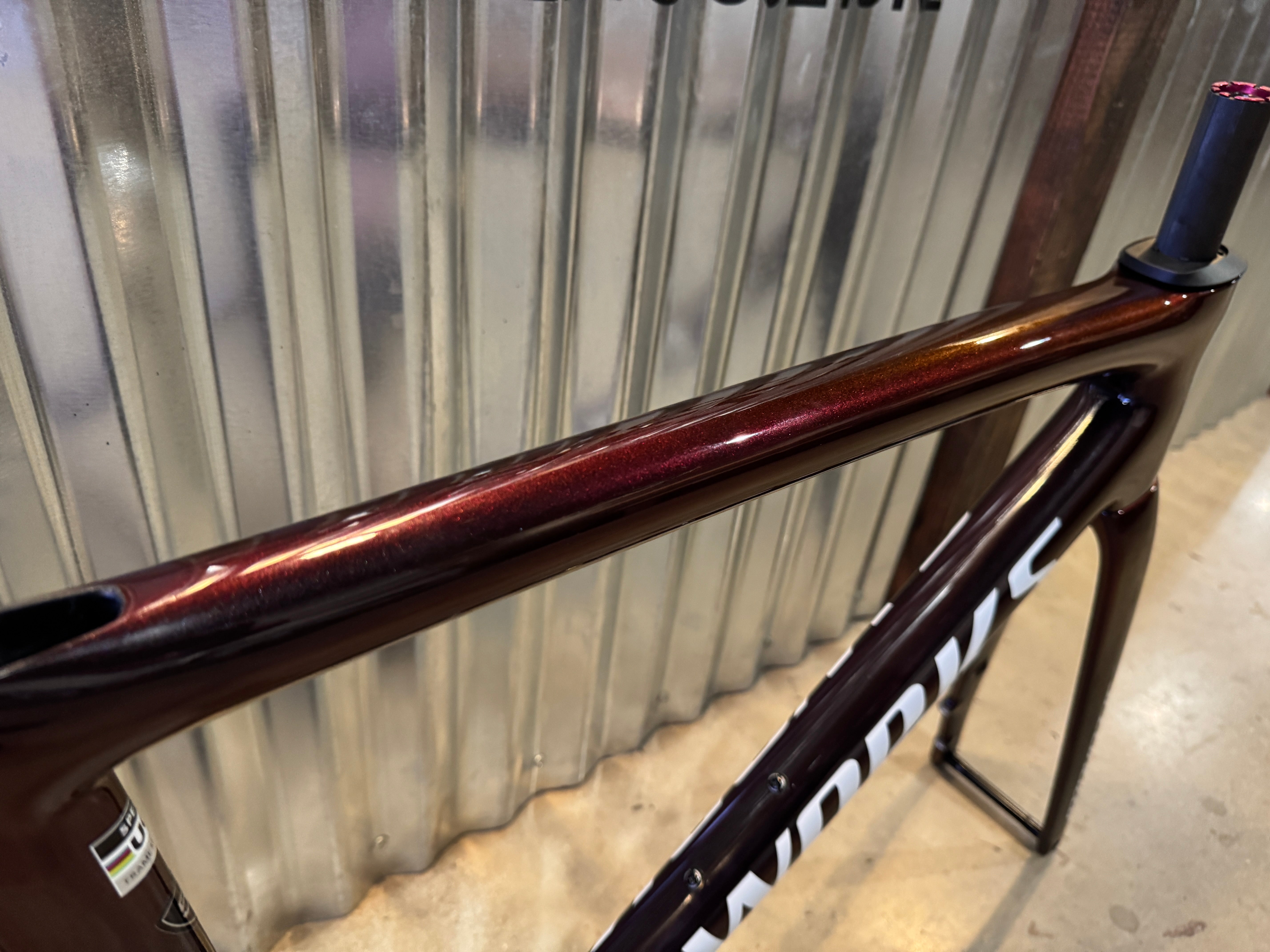 2025 Specialized S-Works Tarmac SL8 Frameset - Gloss Glacial Metallic/Red To Gold Pearl - 54cm