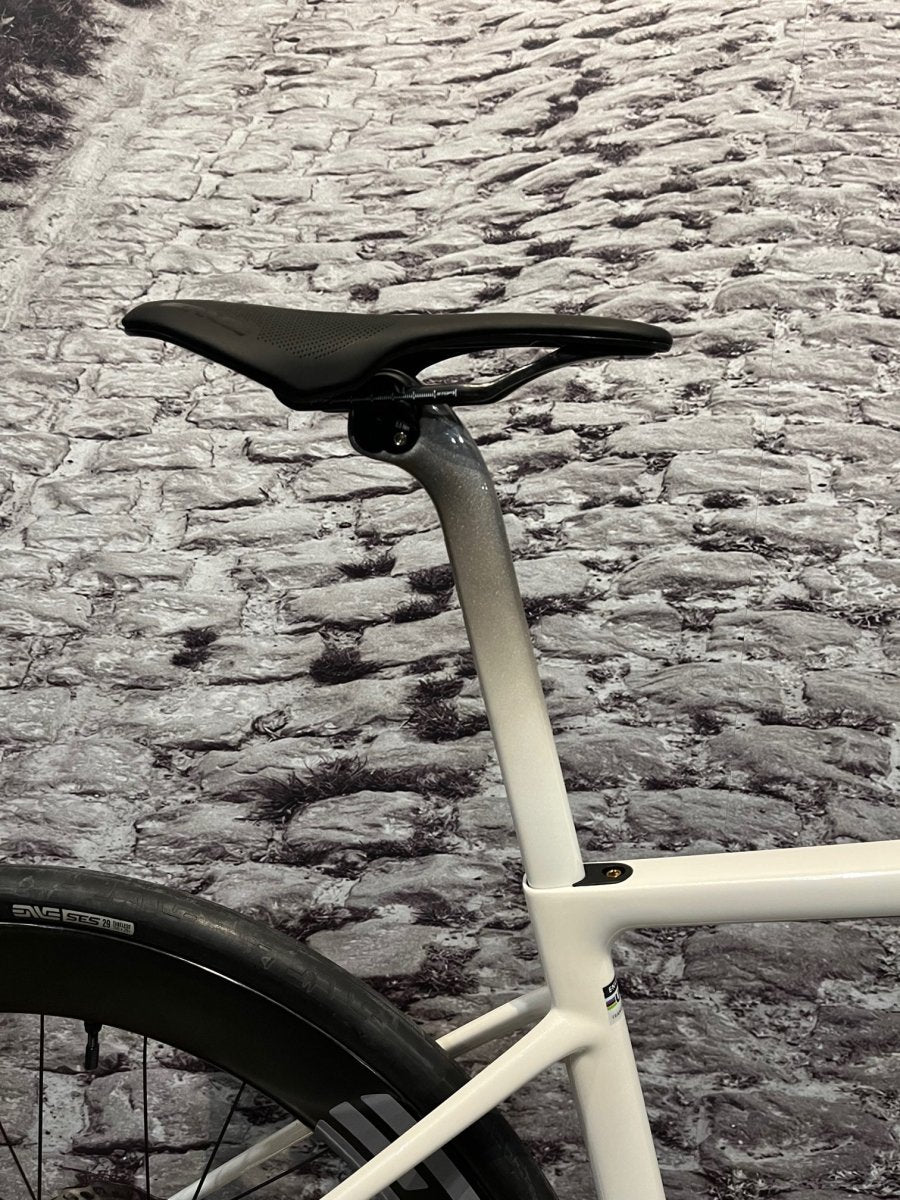 Enve Composites Melee Carbon Disc Road Bike - Full Custom - ENVE Composites